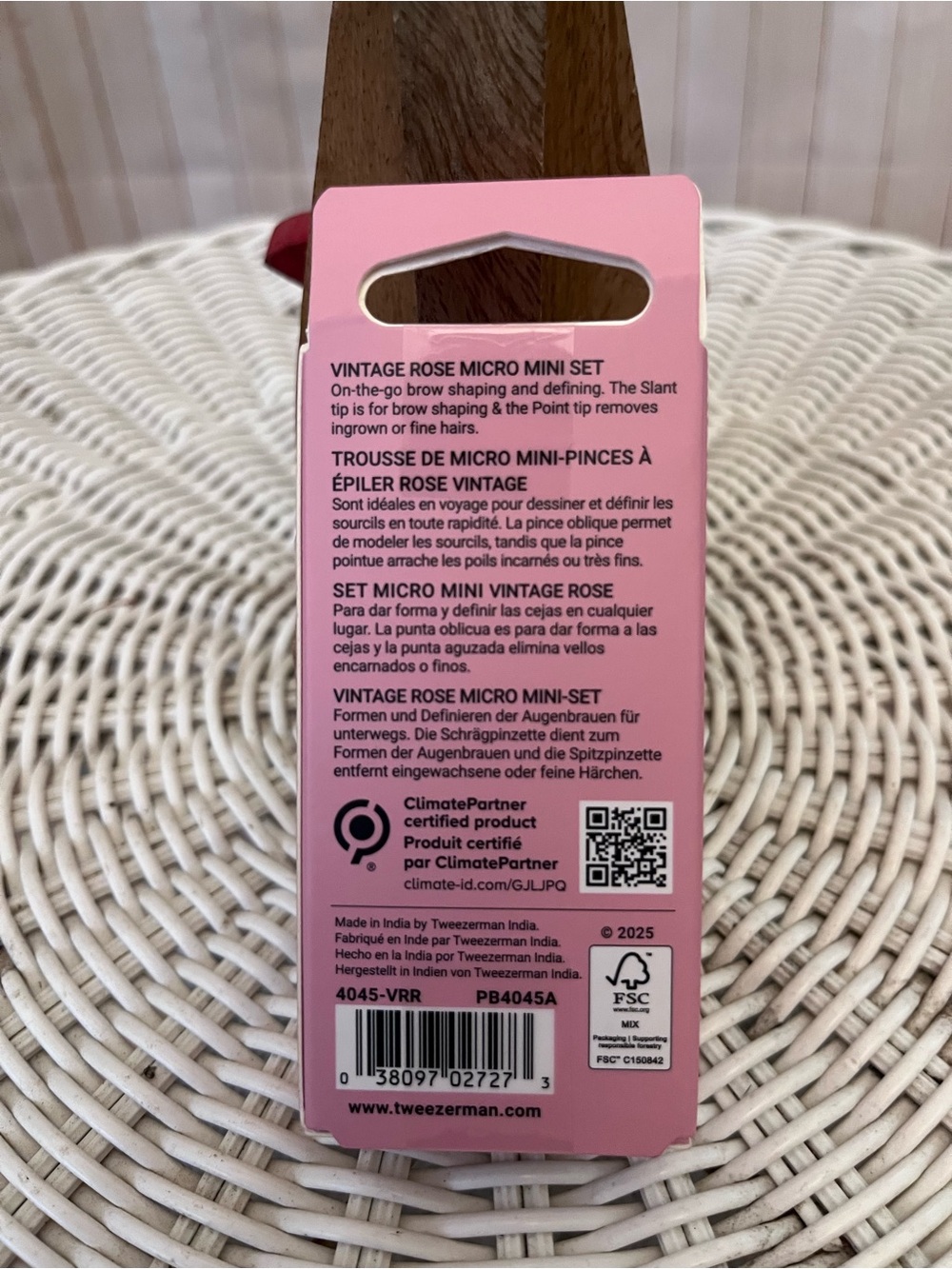 Tweezerman Vintage Rose Micro Mini Tweezer Set - Pink and Deep Red - Picture 6 of 6